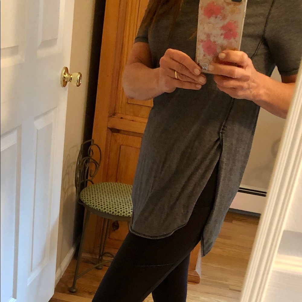 Lululemon TShirt